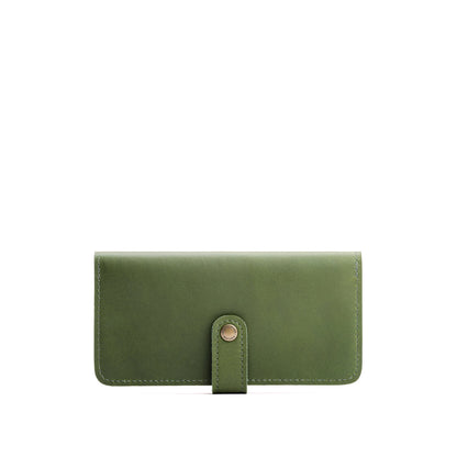 Pine | Leather wallet with snap closed