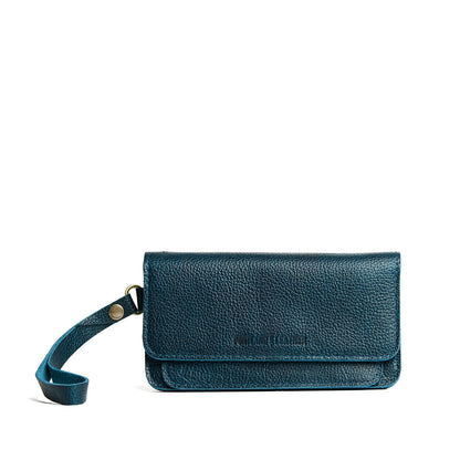 Lagoon | Leather wallet clutch with wristlet and magnetic closure