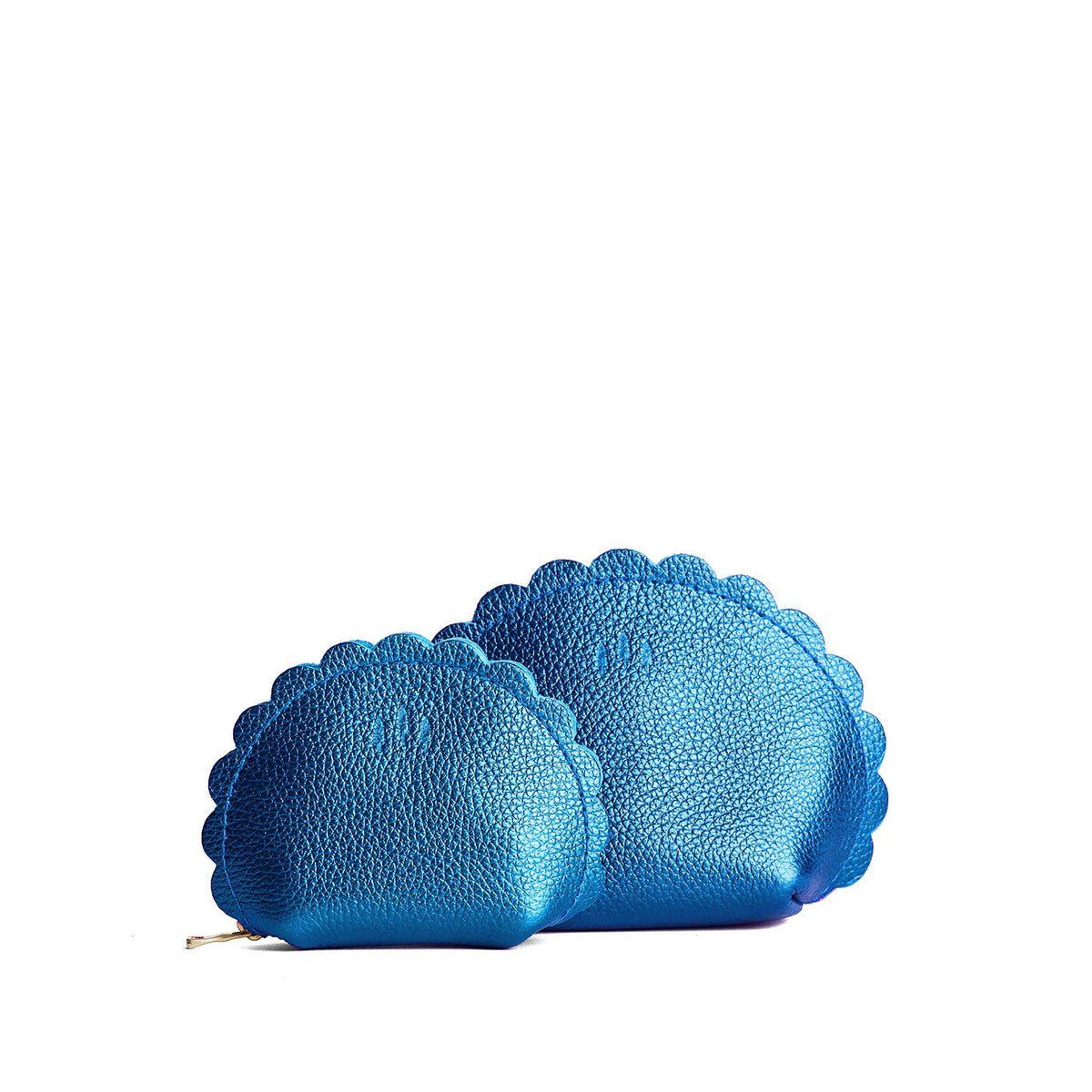 Comet Blue | Curved leather pouch with zipper and scalloped edges