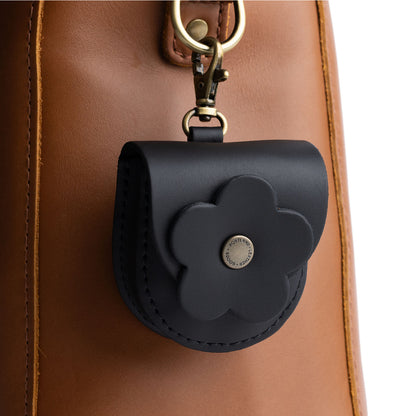 Black | U shaped pouch with leather flower applique