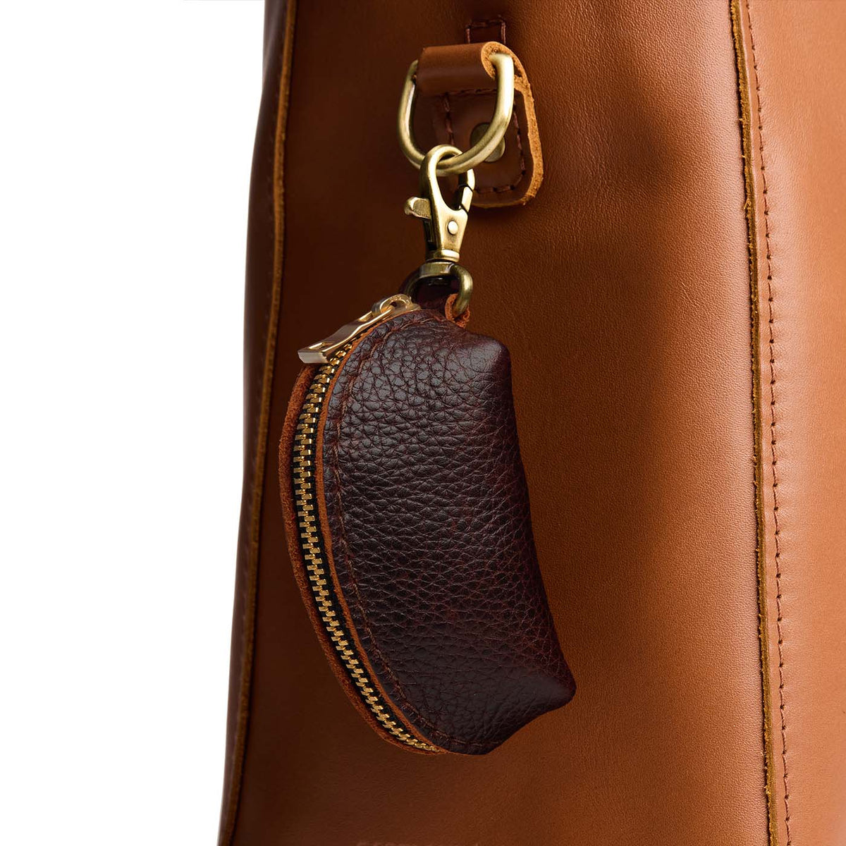 Coldbrew | Taco shaped leather pouch with zipper and swivel lobster clasp on bag