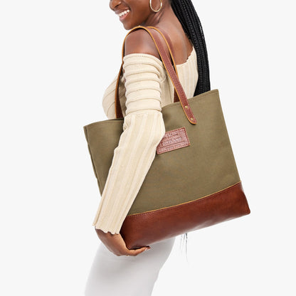 Yucca | Canvas tote with leather base and handles