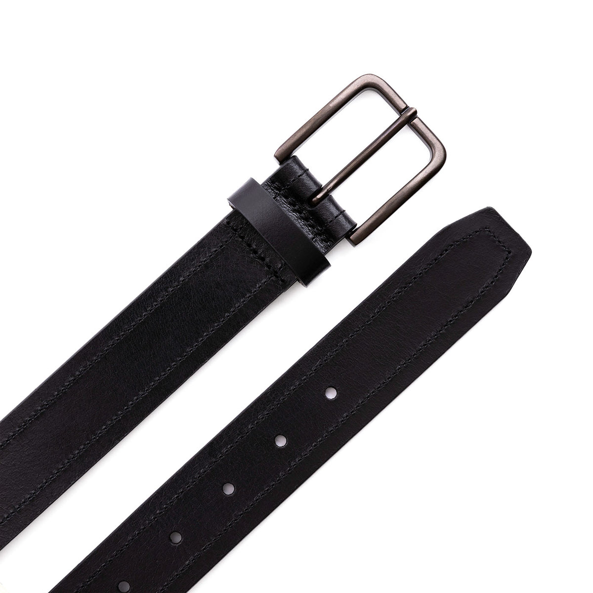 Jet Black | Close up buckle detail